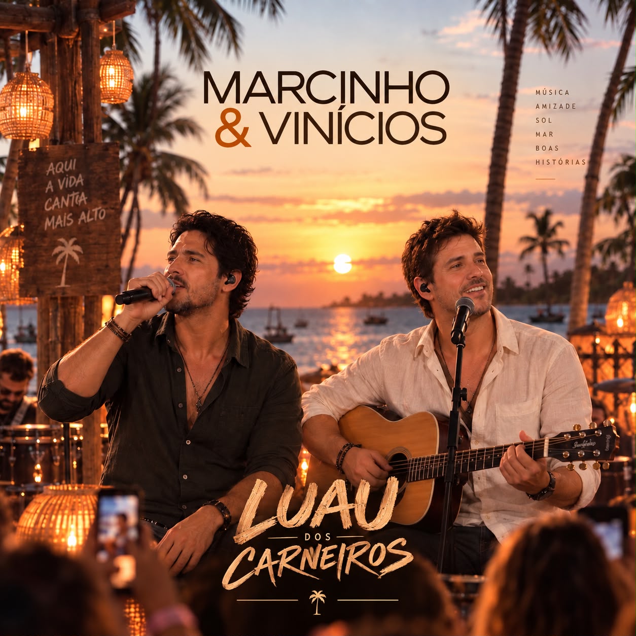 Marcinho e Vinícios se apresentando no Luau dos Carneiros, ao entardecer